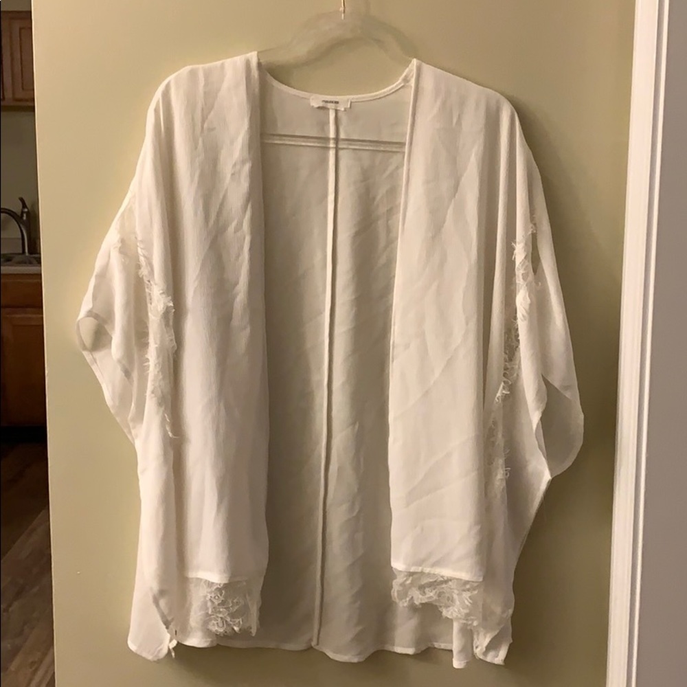 White Maurices shall